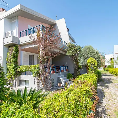 Holiday home Azure House *